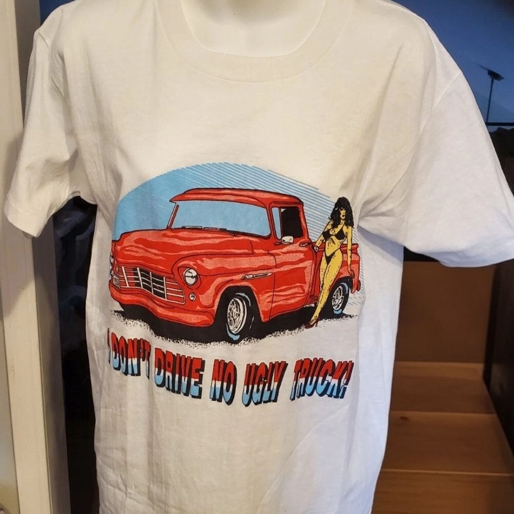 Vintage West 90's T-shirt "I Don't Drive No Ugly Truck" Size Large.